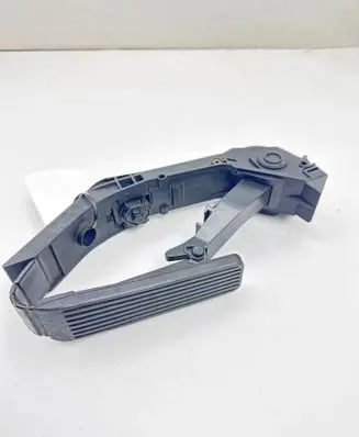 Mercedes-Benz CLS C219 Accelerator throttle pedal A2033010001 1293010382