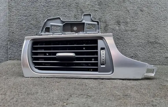 Audi A6 C7 Dashboard side air vent grill/cover trim 4G1820901E 4G18209016PS