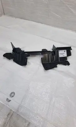 Opel Astra K Radiator trim 39179267