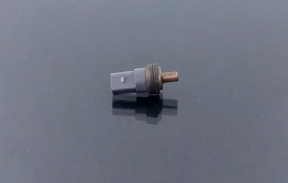 Coolant temperature sensor