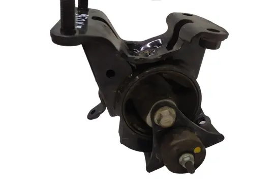 Lexus NX Engine mount bracket