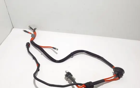 Audi Q8 Positive cable (battery) 4M0971225CD