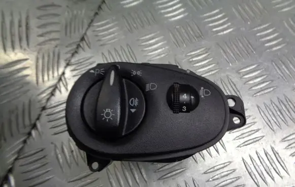Ford Focus Light switch 98AG-13A024-CH