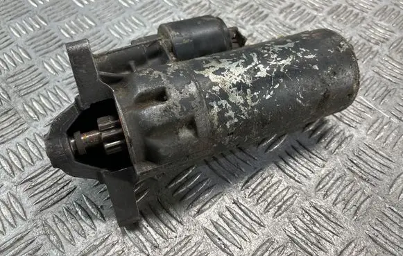 Peugeot 405 Starter motor 0001110017