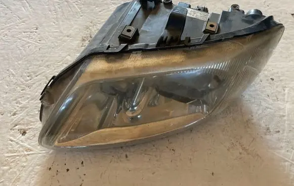 Chrysler Voyager Headlight/headlamp 04857711AB 5875100000