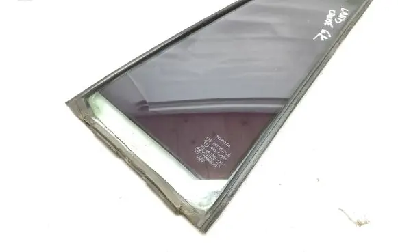 Toyota Land Cruiser (J200) Rear vent window glass 43R00034 1OT220214AS A002345