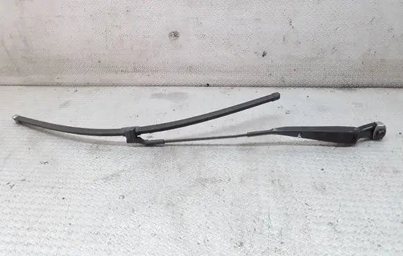 Mercedes-Benz S W220 Front wiper blade arm A2208201744