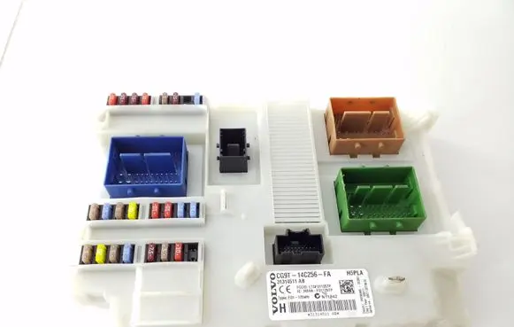 Volvo XC60 Fuse module CG9T14C256FA 31315611AB