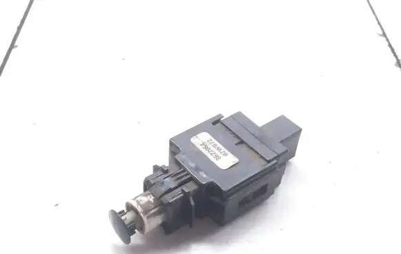 Volvo S60 Brake pedal sensor switch 8622064