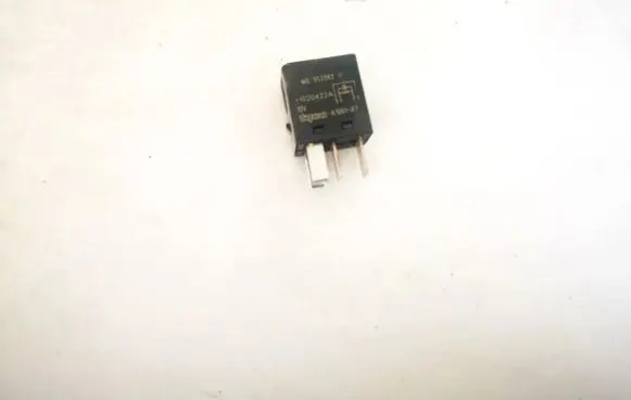 Mitsubishi Space Star Other relay mb953382 a1001-x7