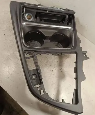 BMW 3 F30 F35 F31 Cup holder front 105048744 82197