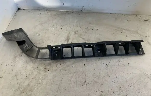 Skoda Rapid (NH) Rear bumper mounting bracket 5J1807863A