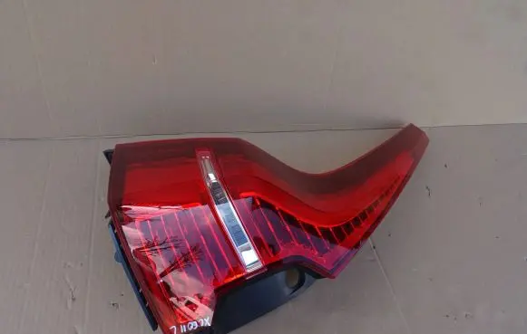 Volvo XC60 Rear/tail lights 32228914 V426LHD