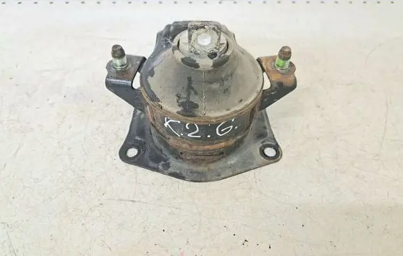 Honda Accord Engine mount bracket