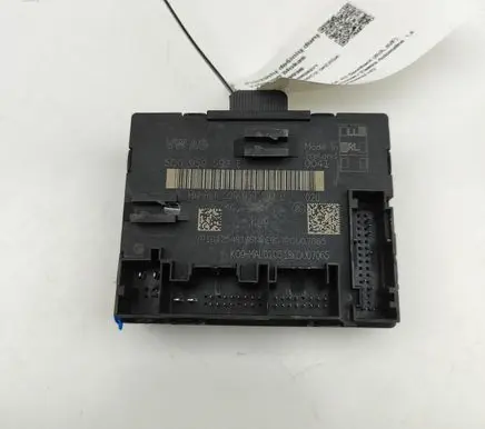 Audi A3 S3 8V Door control unit/module 5Q0959592E 5Q0959592B