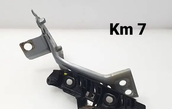 Volkswagen PASSAT B8 Fender mounting bracket 3G0821142A 3G0807050 LB7S
