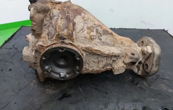 Mercedes-Benz E W210 Rear differential 