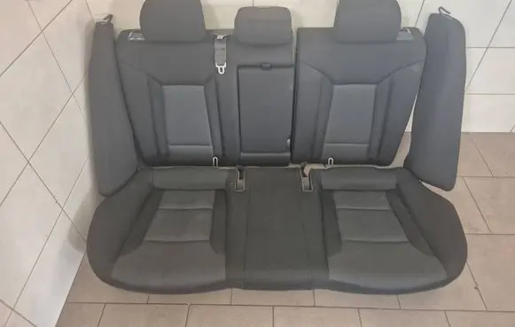 Hyundai i40 Second row seats