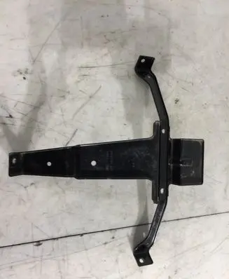 Battery bracket