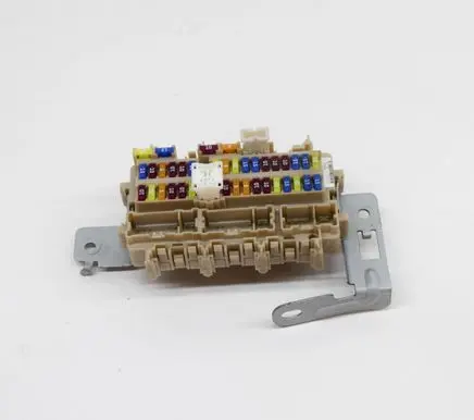 Nissan Qashqai Fuse box set C6407 4EB0C