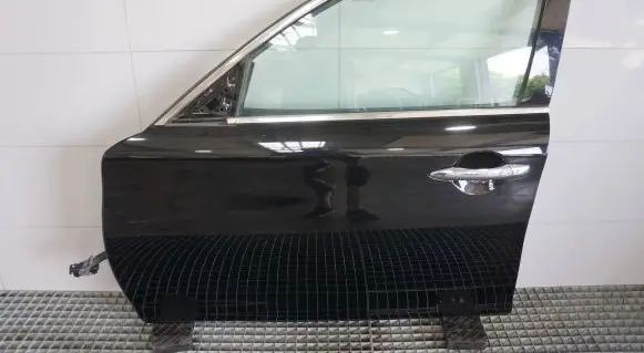 Infiniti Q70 Y51 Front door
