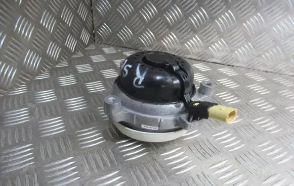Audi RS6 C7 Engine mounting bracket