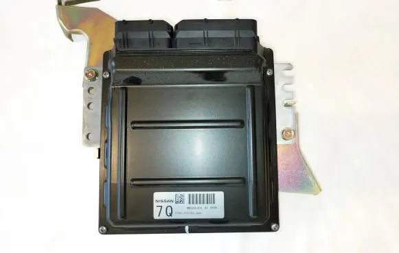 Infiniti FX Engine control unit/module MEC33811