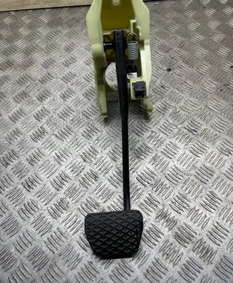BMW X5 E70 Brake pedal 6791901 4010404C 2511102015