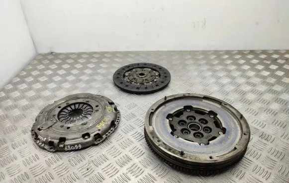 Ford Focus Clutch set kit KX617563AA