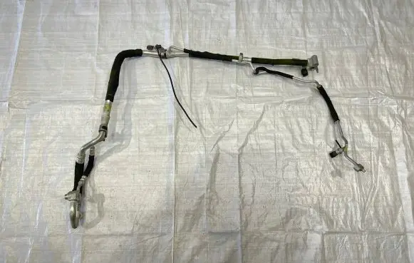 Jeep Wrangler Air conditioning (A/C) pipe/hose 68282106AA