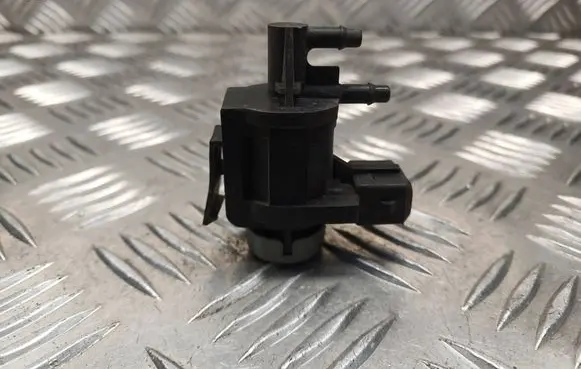Audi A6 S6 C5 4B Turbo solenoid valve 1J0906283A