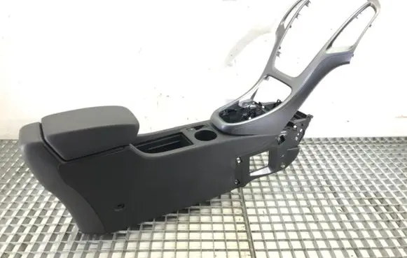 Opel Astra J Center console 13258342