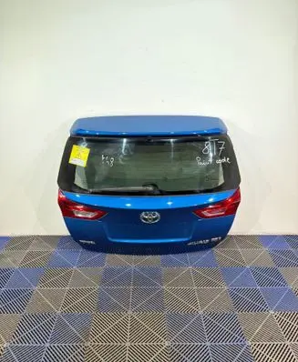 Toyota Auris E180 Tailgate/trunk/boot lid 