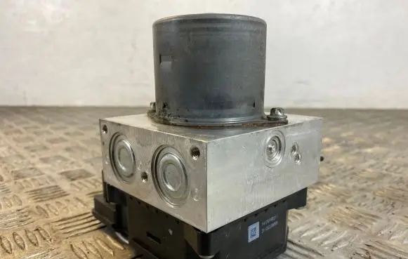 Volkswagen PASSAT B7 ABS Pump 3AA614109AP 54085620Z 17654080
