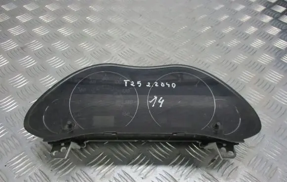 Toyota Avensis T250 Speedometer (instrument cluster)
