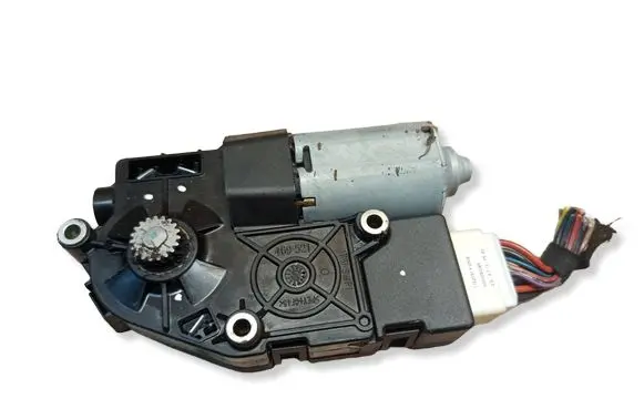 Mercedes-Benz E C207 W207 Sunroof motor/actuator A2079060600 A2079031000 A2129029001
