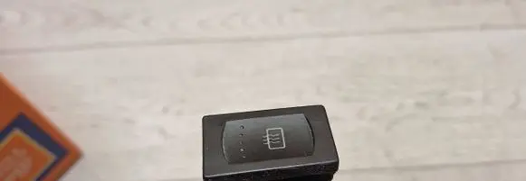 Windscreen/window heater switch