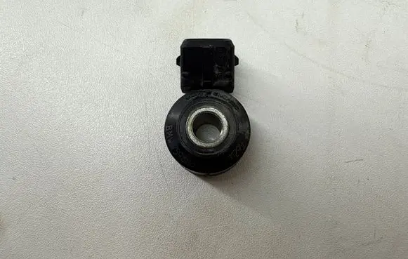 BMW 5 F10 F11 Detonation knock sensor 7598861