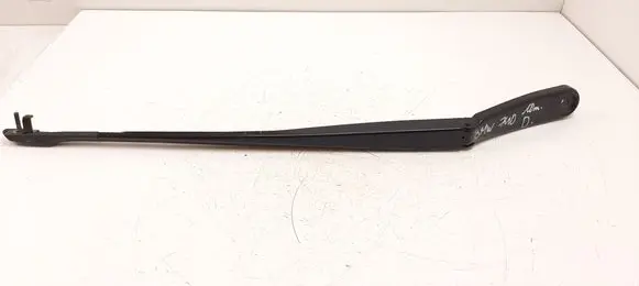 Front wiper blade arm