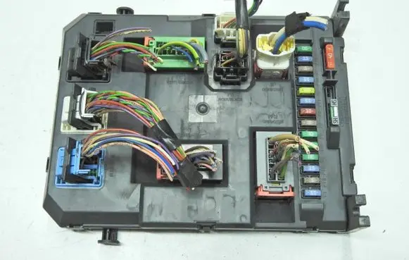 Citroen DS3 Fuse module 9666952280 PRT0678001 22661F01
