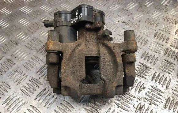 Subaru Outback (BS) Rear brake caliper