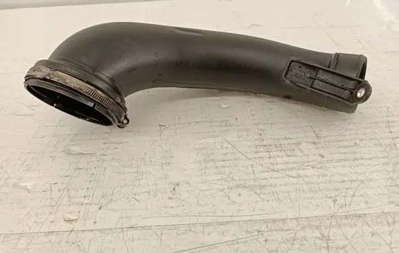 Volvo XC70 Intercooler hose/pipe 30774692
