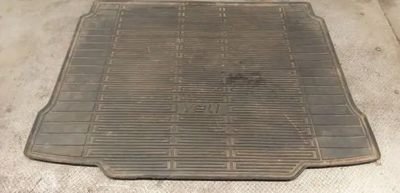 Skoda Yeti (5L) Rubber trunk/boot mat liner 5L6863723