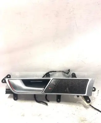 Audi A6 S6 C6 4F Front door interior handle 4F0837019D