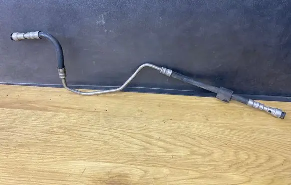 BMW 3 E90 E91 Fuel line pipe 7552891 14089210