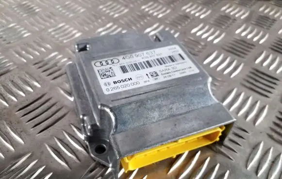 Audi A6 C7 Airbag control unit/module 4G0907637 0265020000