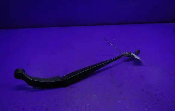 Mazda 2 Front wiper blade arm
