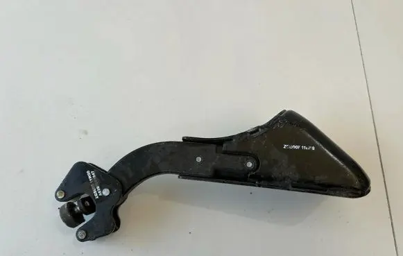 Mercedes-Benz Vito Viano W639 Sliding door upper top rail 6397601647