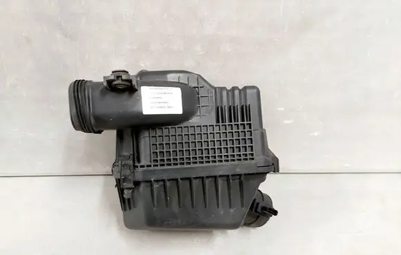 KIA Carens III Air filter box 28110-A4200