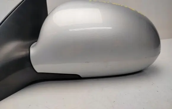 Hyundai i30 Front door electric wing mirror 